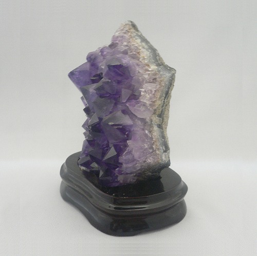 紫水晶（アメシスト） クラスタ　B